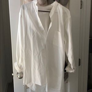 VanHeusen Men’s white dress shirt